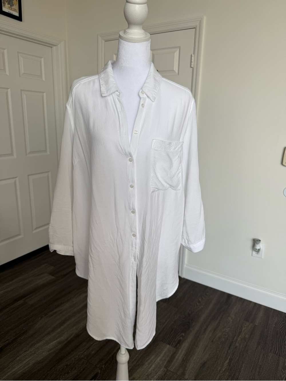 White Button-Up Casual Shirt
